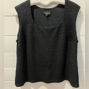 LAURA + PETITES – Textured Black Sleeveless Top – 2X